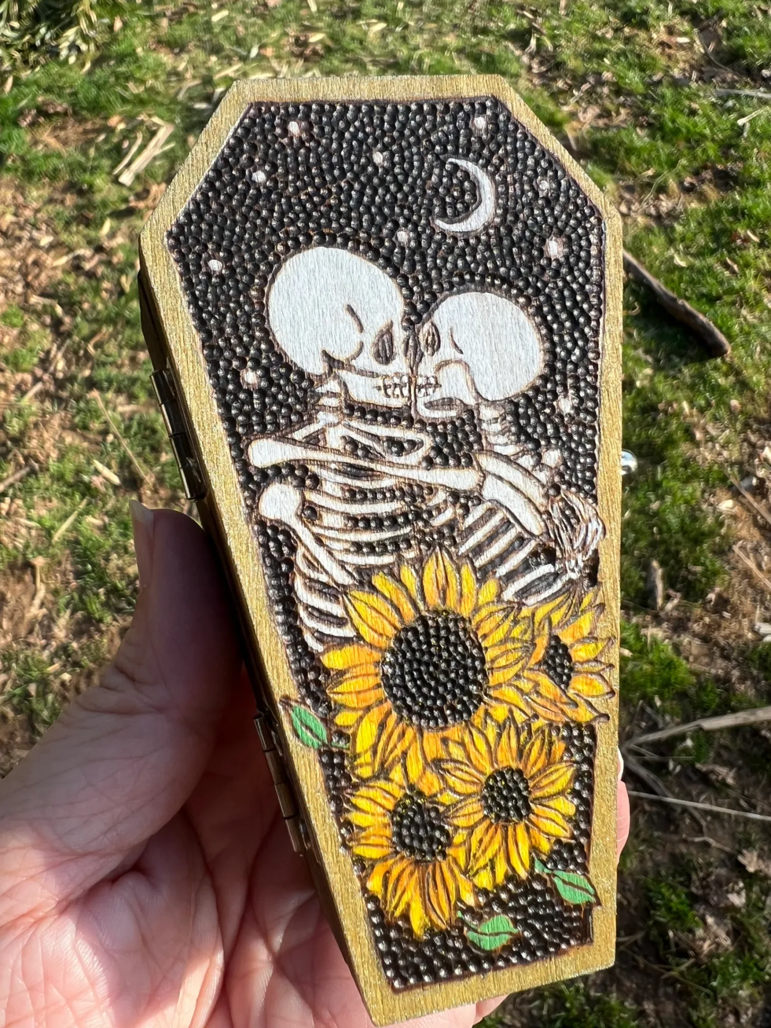 Woodburning: Spooky Coffins